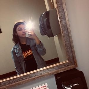 Meet your Posher, Sanel